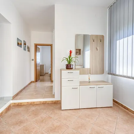 Emily By Interhome Апартаменты *