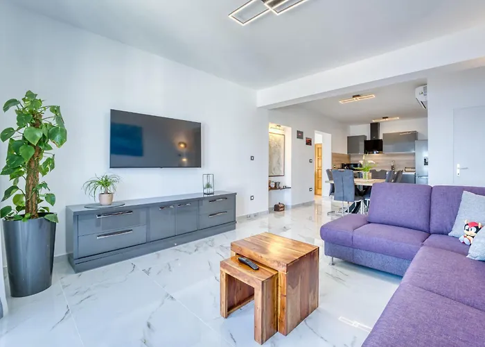 Emily By Interhome Apartment *