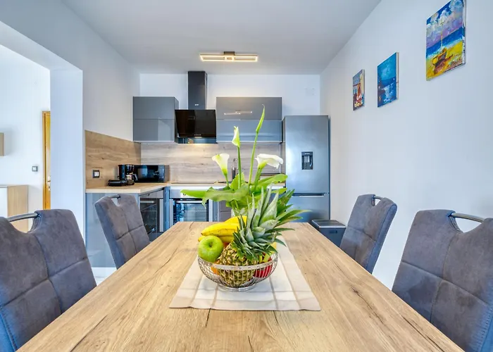 Emily By Interhome アパート オパティヤ